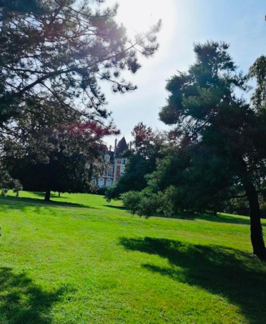 Un Appartement Dans Un Chateau Deauville Exteriör bild